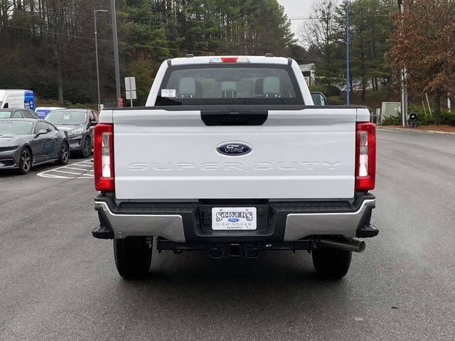 2026 Oxford White Ford Super Duty F-250 SRW XL 4X4 Truck