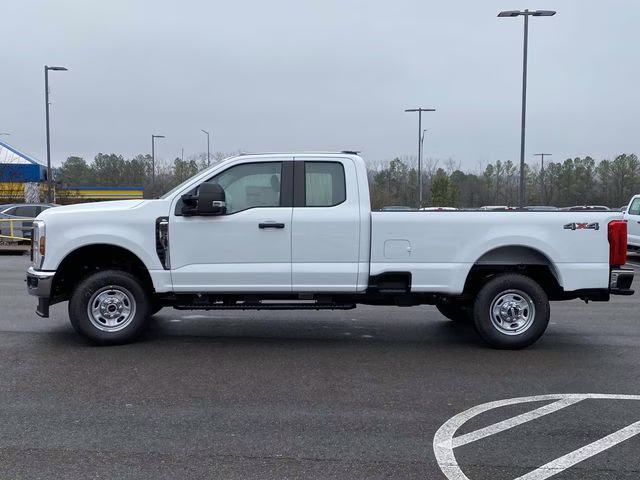 2026 Oxford White Ford Super Duty F-250 SRW XL 4X4 Truck