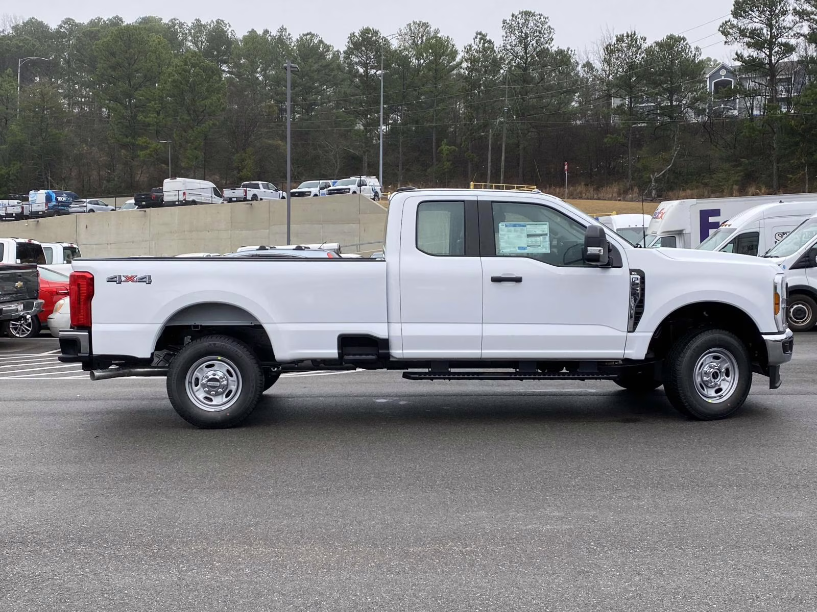 2026 Oxford White Ford Super Duty F-250 SRW XL 4X4 Truck