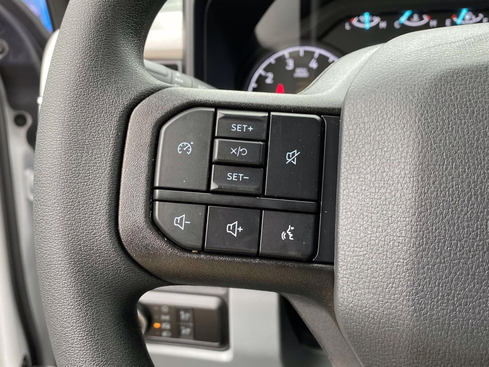 2026 Oxford White Ford Super Duty F-250 SRW XL 4X4 Truck