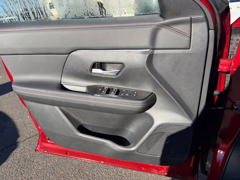 2026 Scarlet Ember Tintcoat Nissan Kicks SR AWD SUV