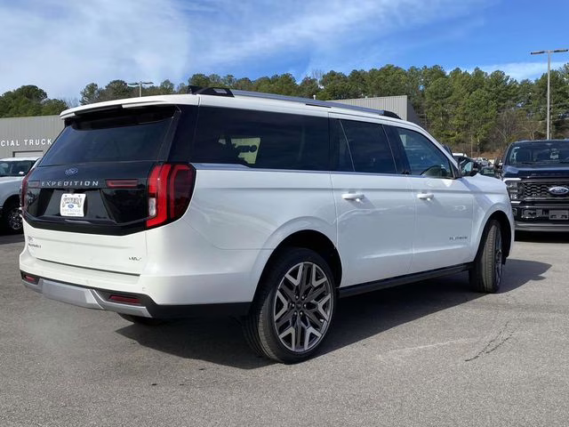 2026 White Metallic Ford Expedition Max Platinum 4X4 SUV
