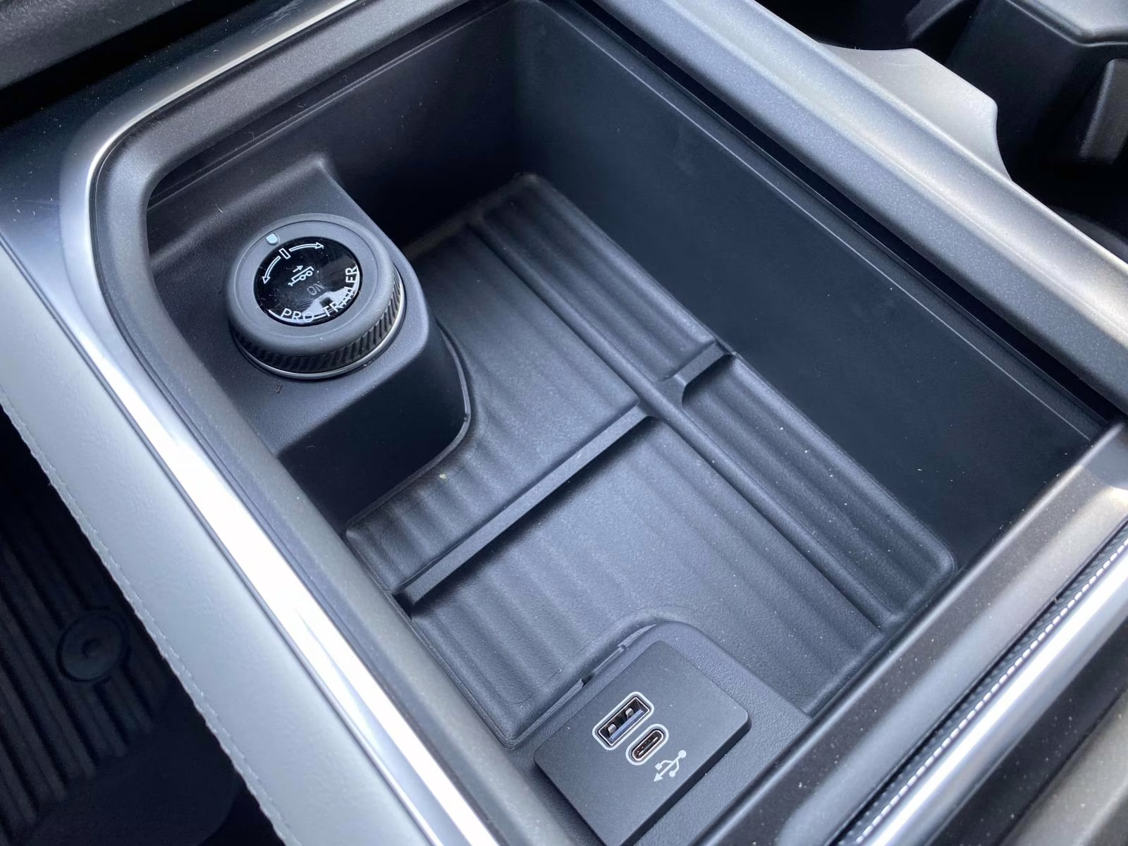 2026 White Metallic Ford Expedition Max Platinum 4X4 SUV