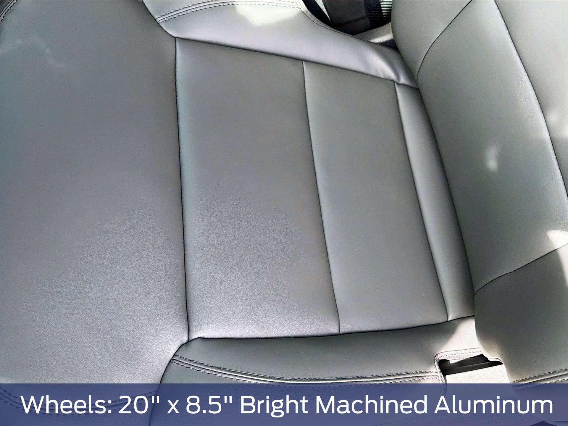 2026 Agate Black Metallic Ford Expedition Active RWD SUV