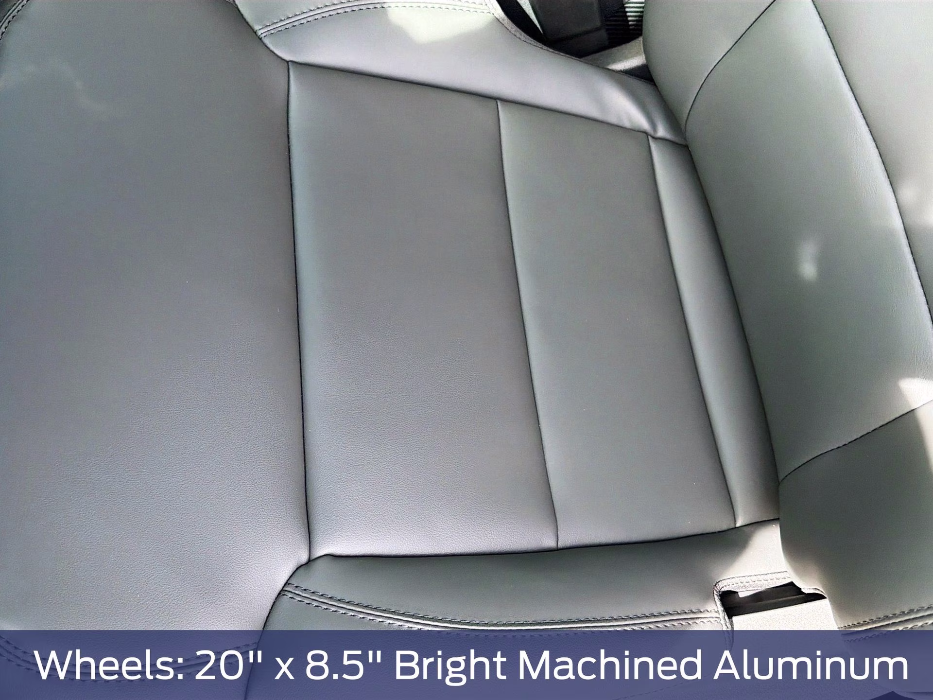 2026 Agate Black Metallic Ford Expedition Active RWD SUV