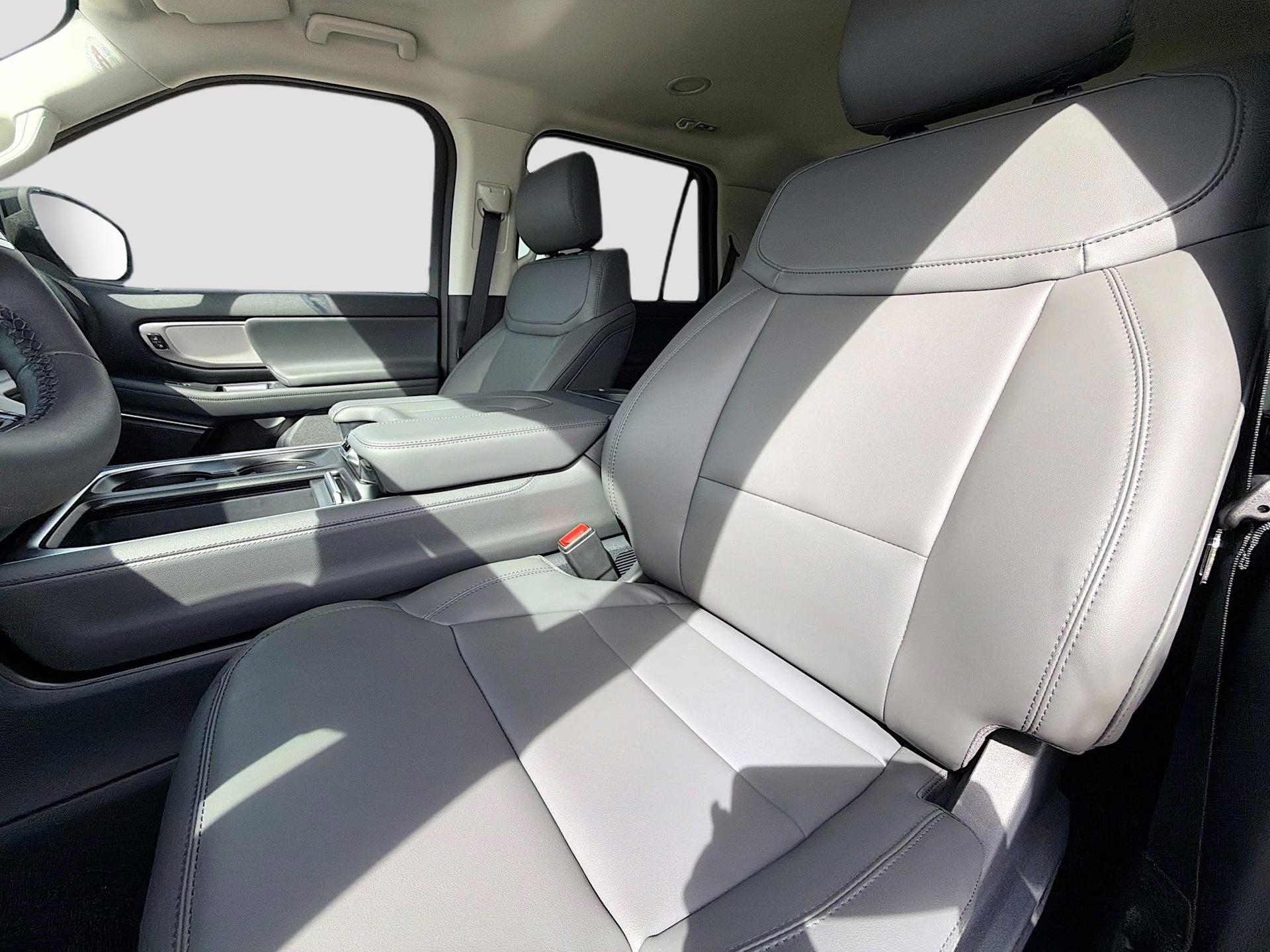 2026 Agate Black Metallic Ford Expedition Active RWD SUV