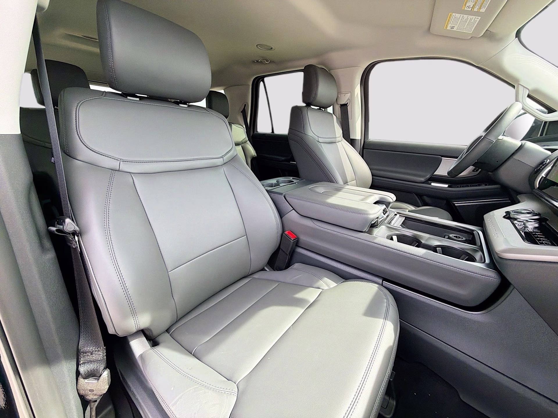 2026 Agate Black Metallic Ford Expedition Active RWD SUV