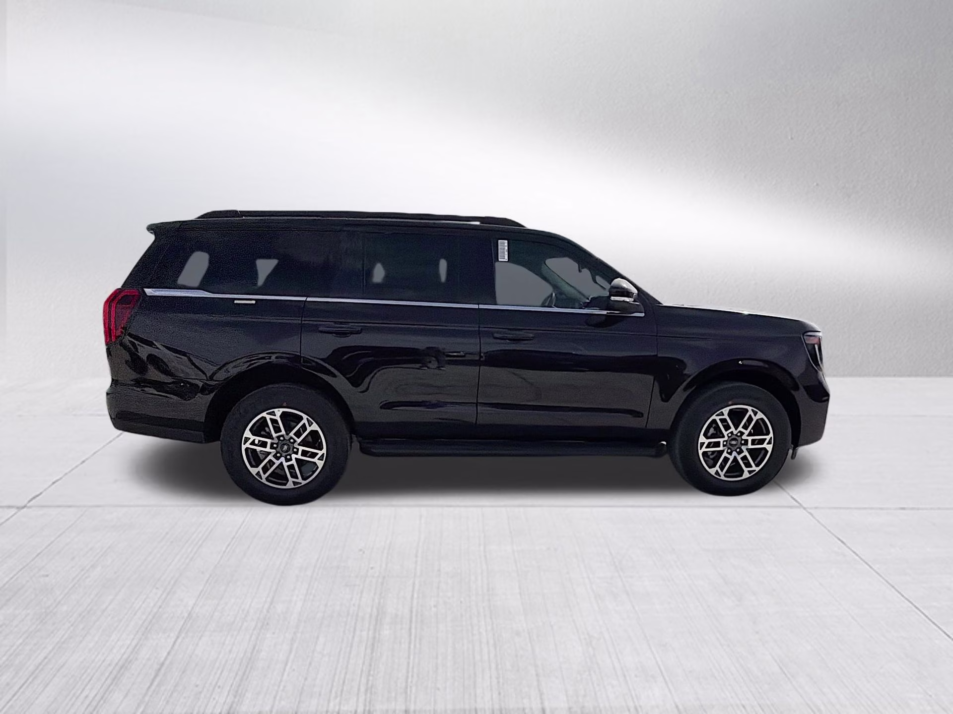 2026 Agate Black Metallic Ford Expedition Active RWD SUV
