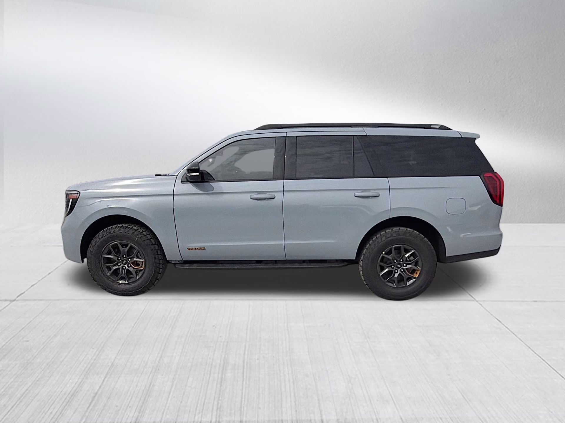 2026 Glacier Gray Metallic Tri-Coat Ford Expedition Tremor 4X4 SUV