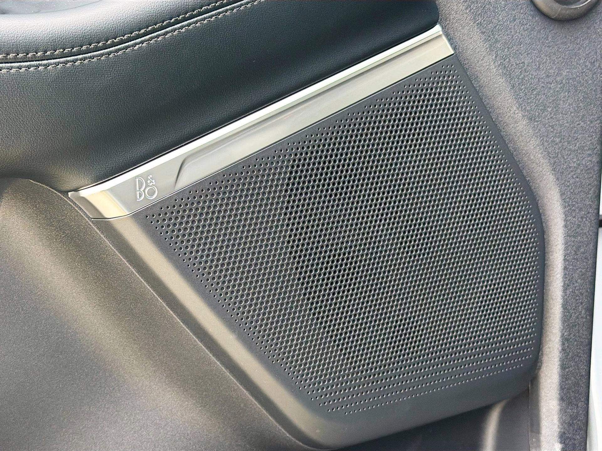 2026 Glacier Gray Metallic Tri-Coat Ford Expedition Tremor 4X4 SUV