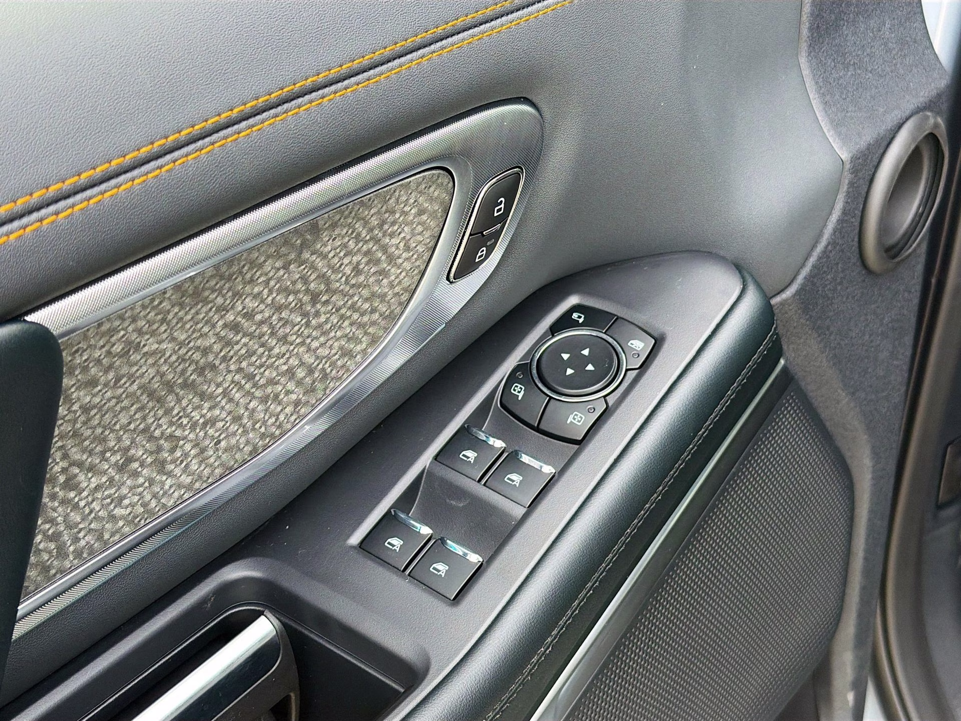 2026 Glacier Gray Metallic Tri-Coat Ford Expedition Tremor 4X4 SUV