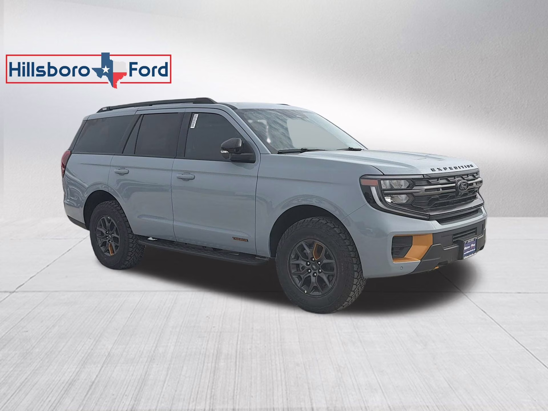 2026 Glacier Gray Metallic Tri-Coat Ford Expedition Tremor 4X4 SUV