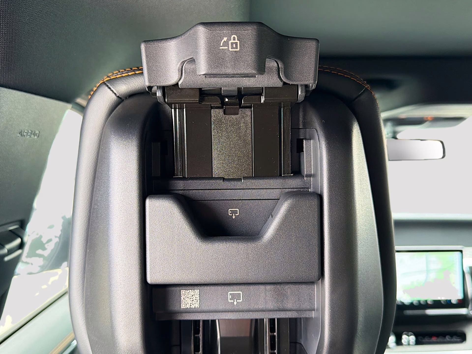 2026 Glacier Gray Metallic Tri-Coat Ford Expedition Tremor 4X4 SUV