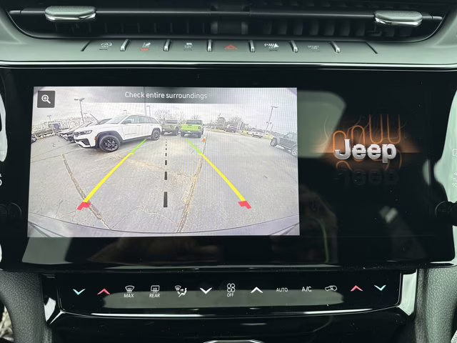 2026 Diamond Black Crystal Pearlcoat Jeep Grand Cherokee Laredo Altitude RWD SUV