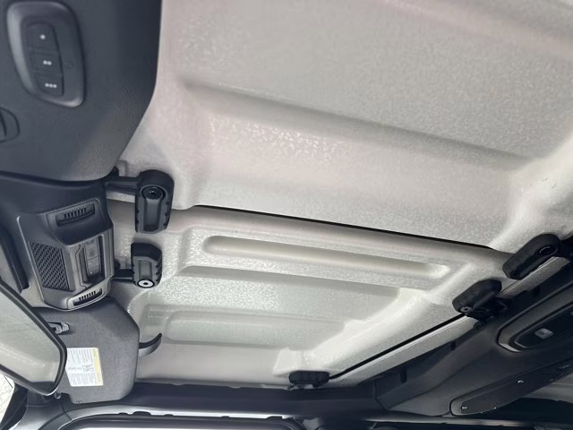 2026 Granite Crystal Metallic Clearcoat Jeep Gladiator Sahara 4X4 Truck