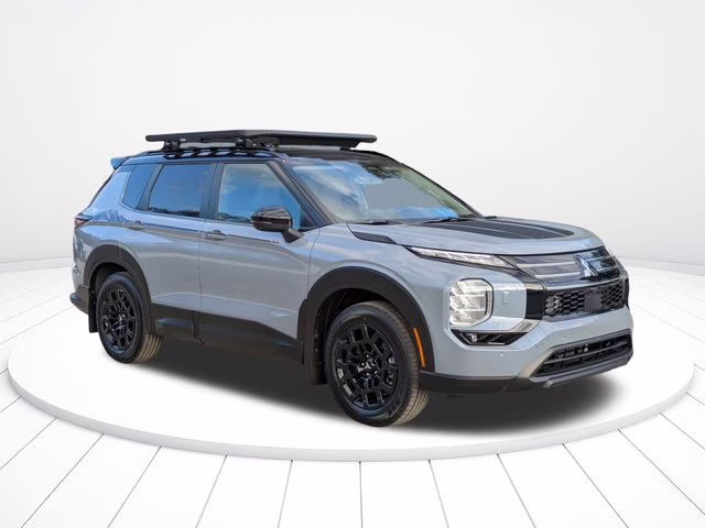 2026 Moonstone Gray/Black Roof Mitsubishi Outlander Trail Edition AWD SUV