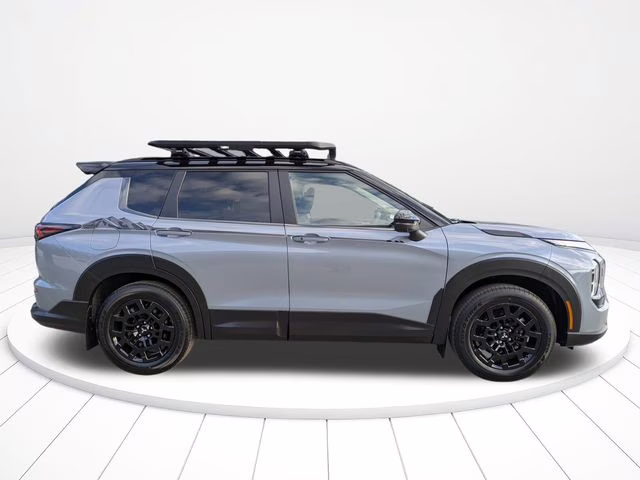 2026 Moonstone Gray/Black Roof Mitsubishi Outlander Trail Edition AWD SUV