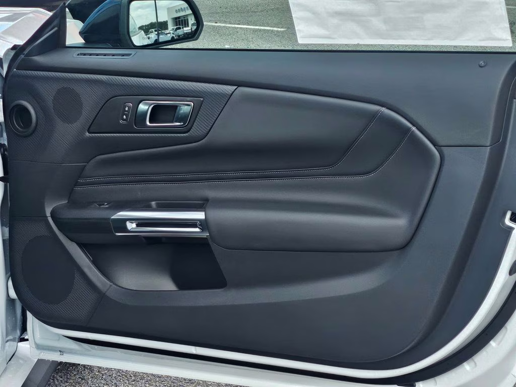 2026 Oxford White Ford Mustang GT RWD Coupe