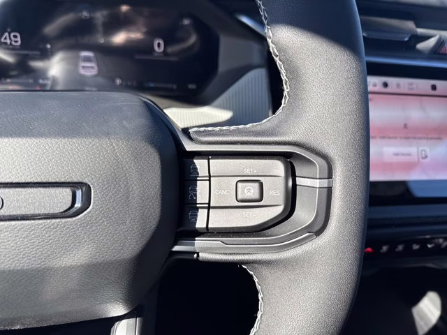 2026 Silver Zynith Clearcoat Jeep Cherokee Limited 4X4 SUV