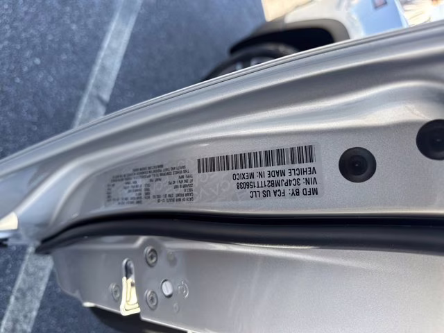 2026 Silver Zynith Clearcoat Jeep Cherokee Limited 4X4 SUV