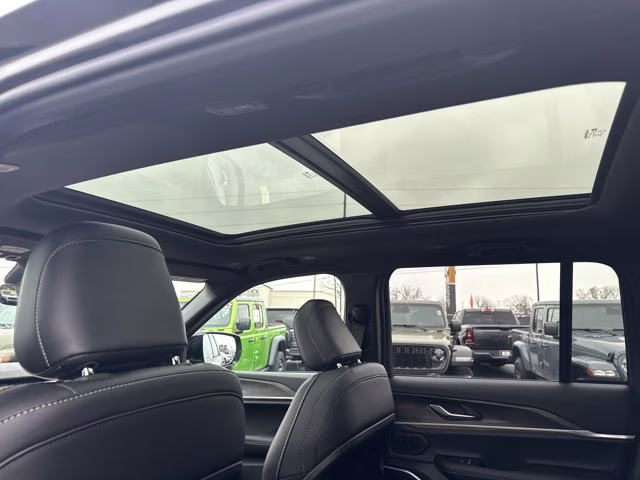 2026 Baltic Gray Metallic Clearcoat Jeep Grand Cherokee Limited RWD SUV