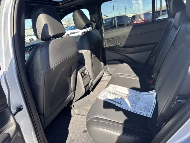 2026 Silver Zynith Clearcoat Jeep Cherokee Limited 4X4 SUV