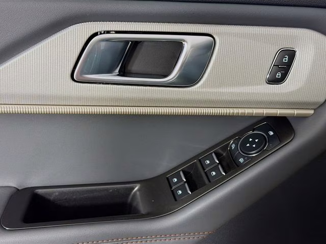 2026 Carbonized Gray Metallic Ford Explorer Active RWD SUV
