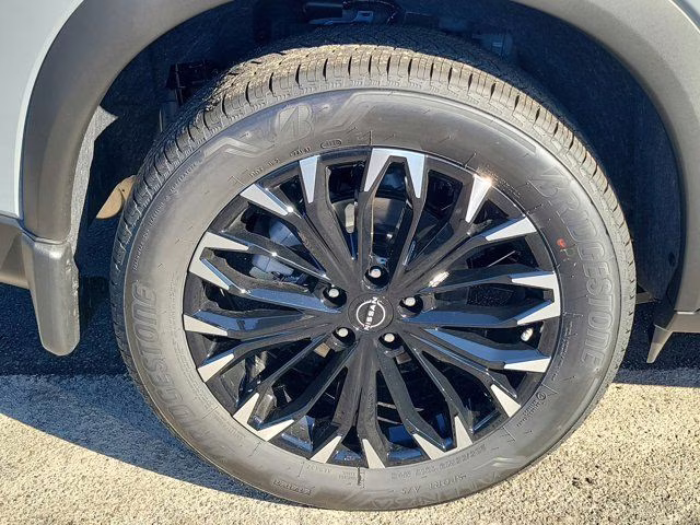 2026 Boulder Gray Pearl Nissan Rogue SV FWD SUV