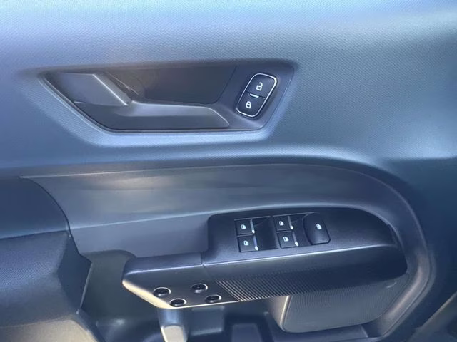 2026 Oxford White Ford Maverick XL AWD Truck