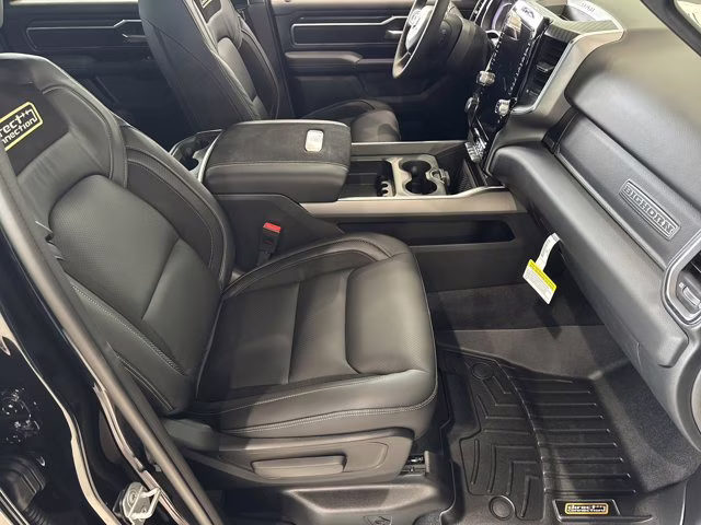 2026 Diamond Black Crystal Pearlcoat Ram 1500 Big Horn 4X4 Truck