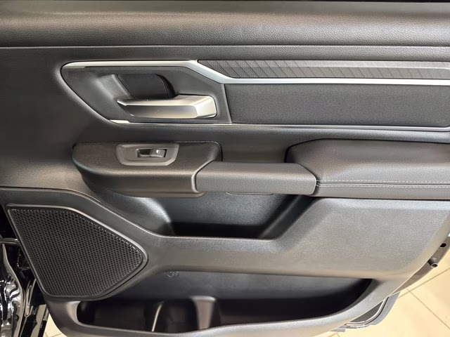 2026 Diamond Black Crystal Pearlcoat Ram 1500 Big Horn 4X4 Truck