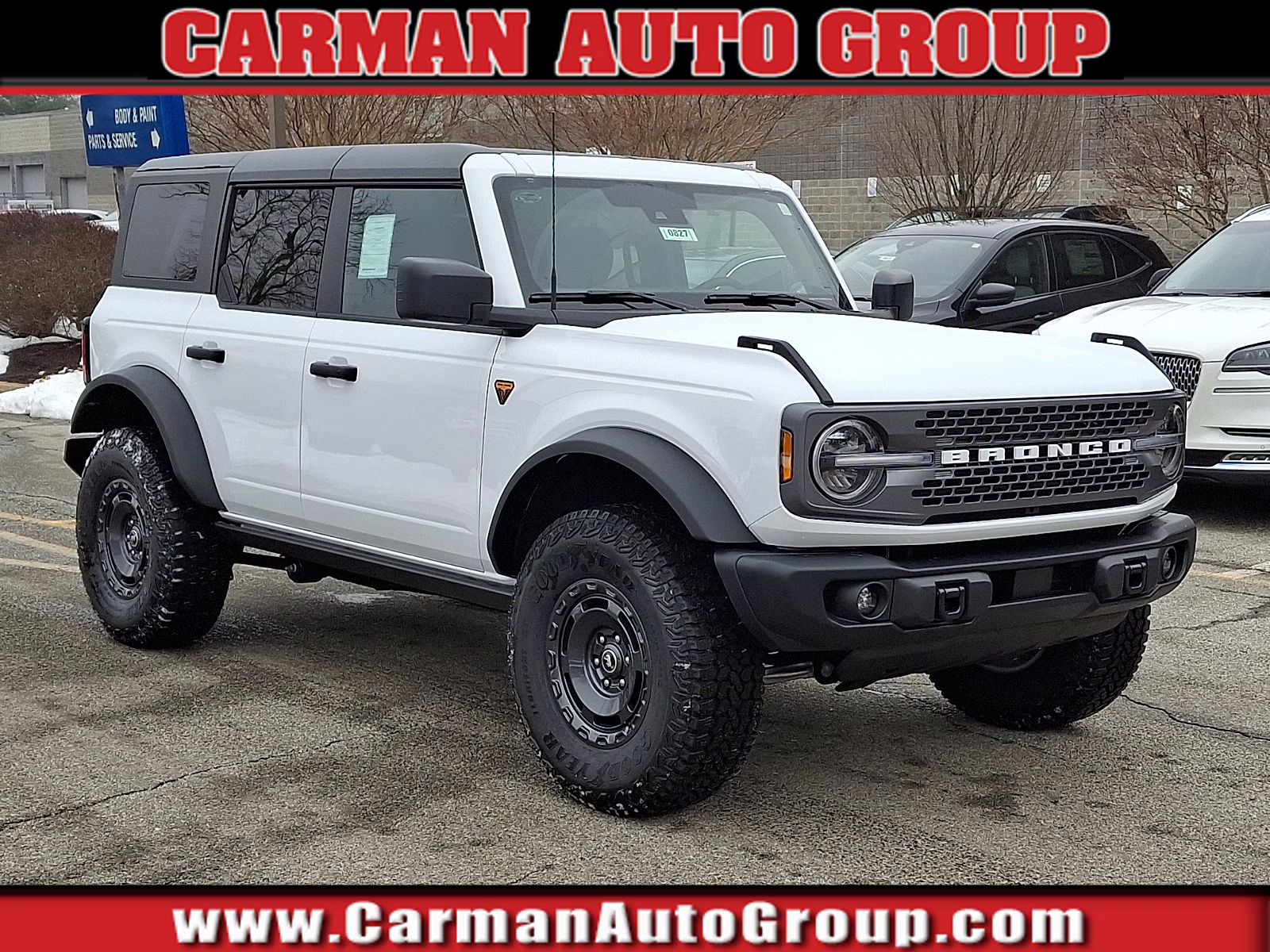 2025 Oxford White - YZ Ford Bronco Badlands 4X4