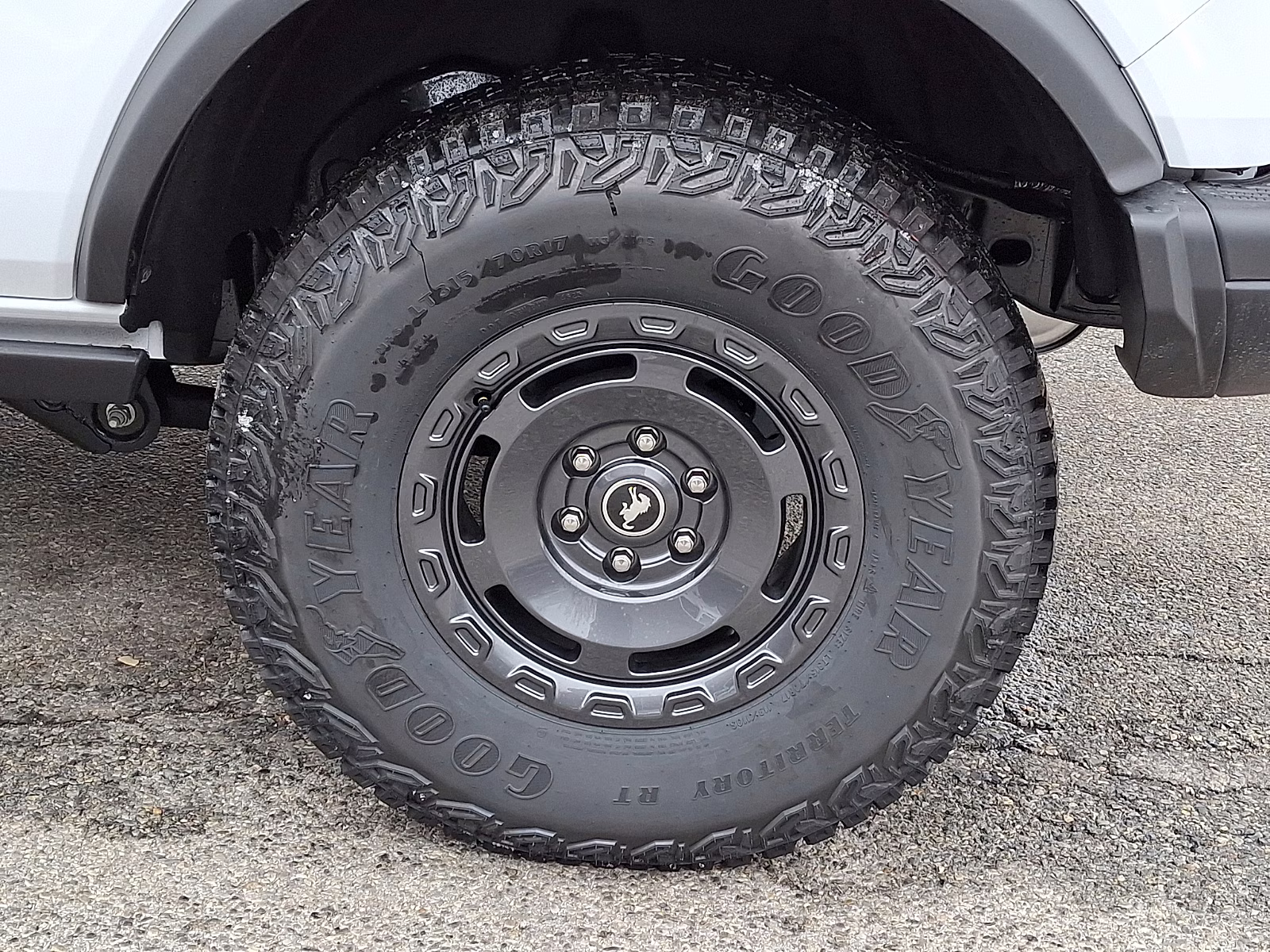 2025 Oxford White - YZ Ford Bronco Badlands 4X4