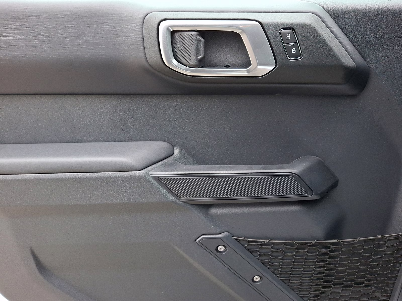 2025 Oxford White - YZ Ford Bronco Badlands 4X4