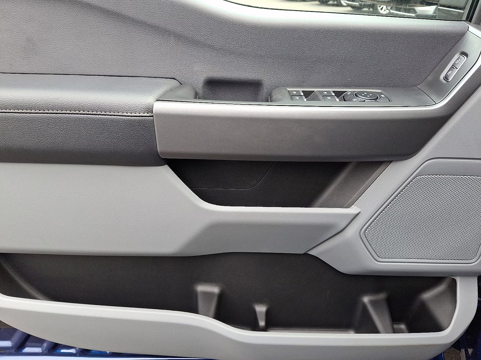 2026 Argon Blue Metallic - E9 Ford Super Duty F-350 SRW XLT 4X4