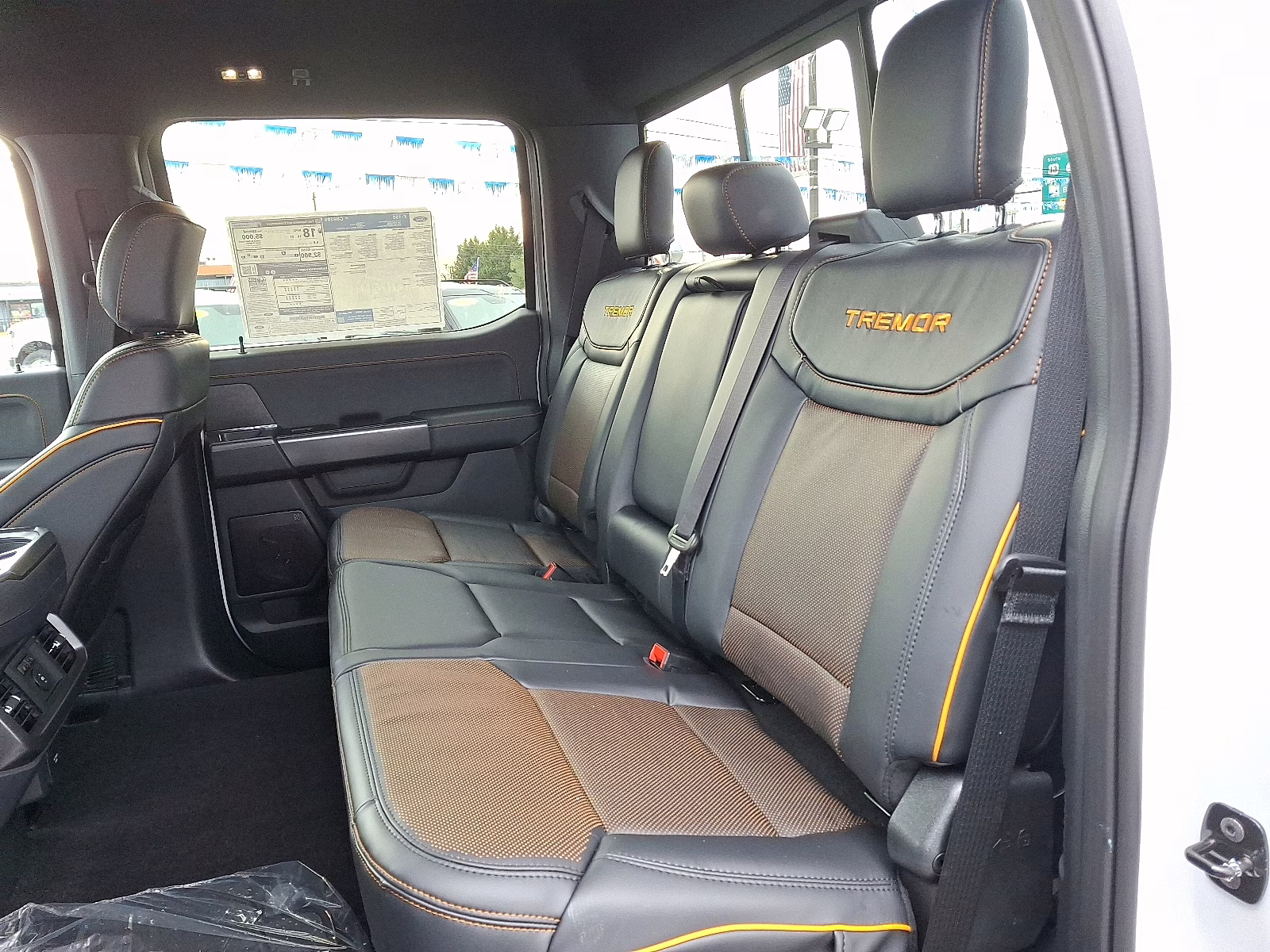 2025 Oxford White - YZ Ford F-150 Tremor 4X4