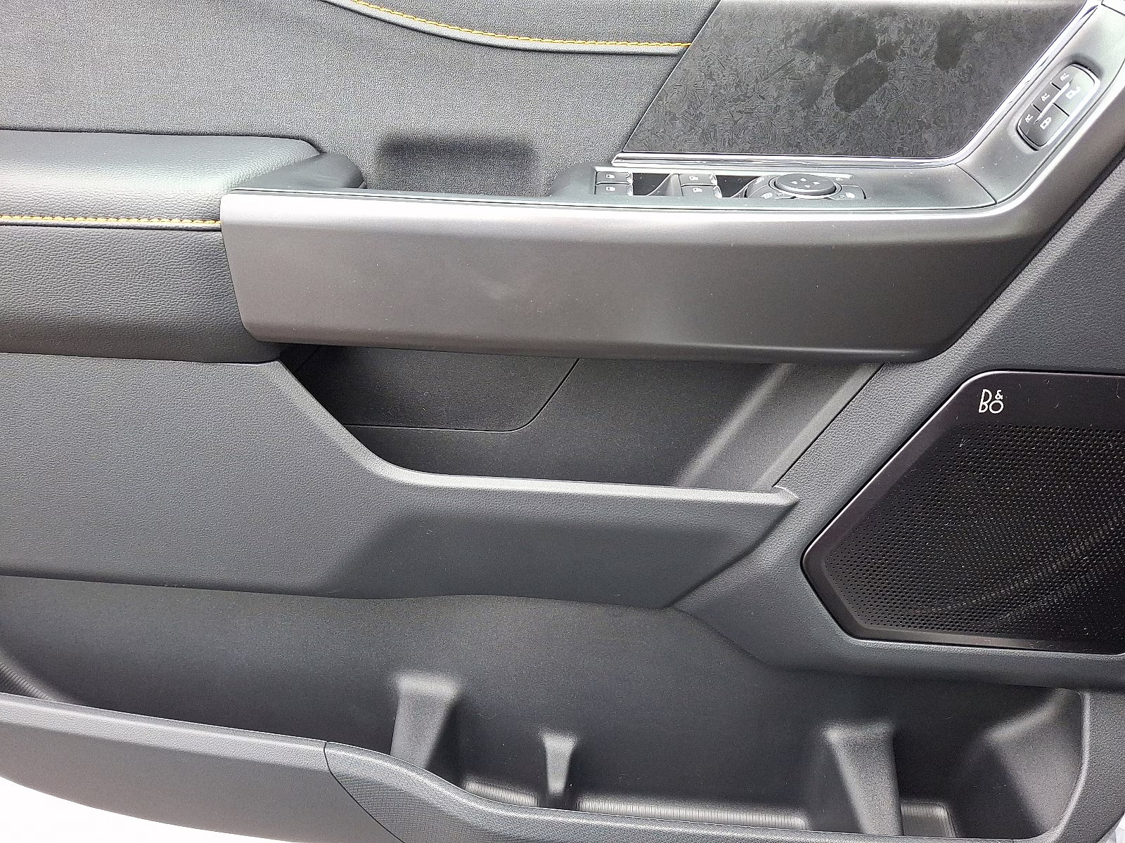 2025 Oxford White - YZ Ford F-150 Tremor 4X4