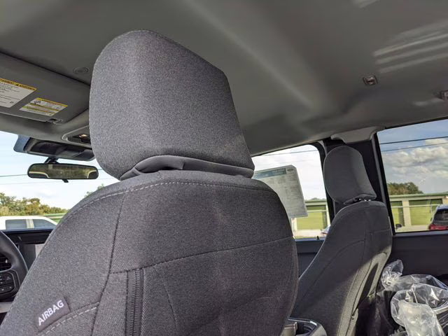 2026 Oxford White Ford Super Duty F-350 SRW XLT 4X4 Truck