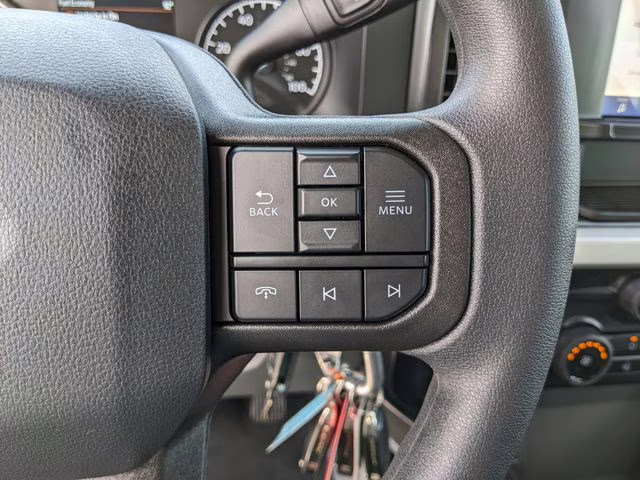 2026 Oxford White Ford Super Duty F-350 SRW XLT 4X4 Truck