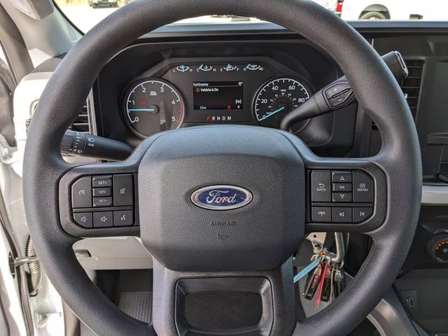 2026 Oxford White Ford Super Duty F-350 SRW XLT 4X4 Truck