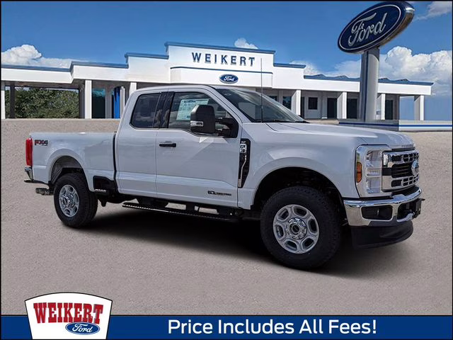 2026 Oxford White Ford Super Duty F-350 SRW XLT 4X4 Truck