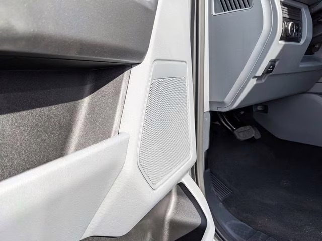 2026 Oxford White Ford Super Duty F-350 SRW XLT 4X4 Truck