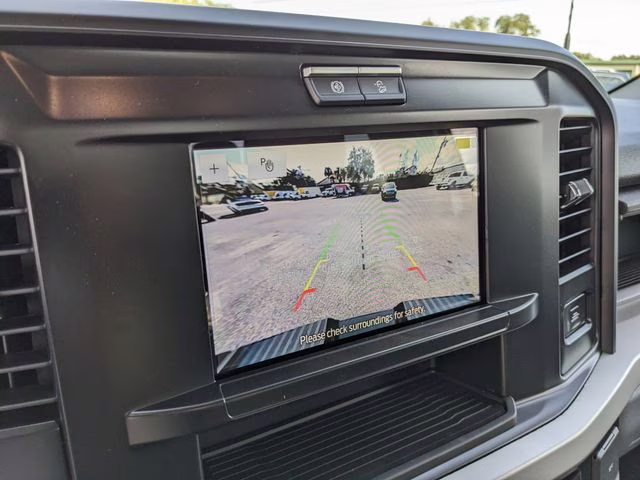 2026 Oxford White Ford Super Duty F-350 SRW XLT 4X4 Truck