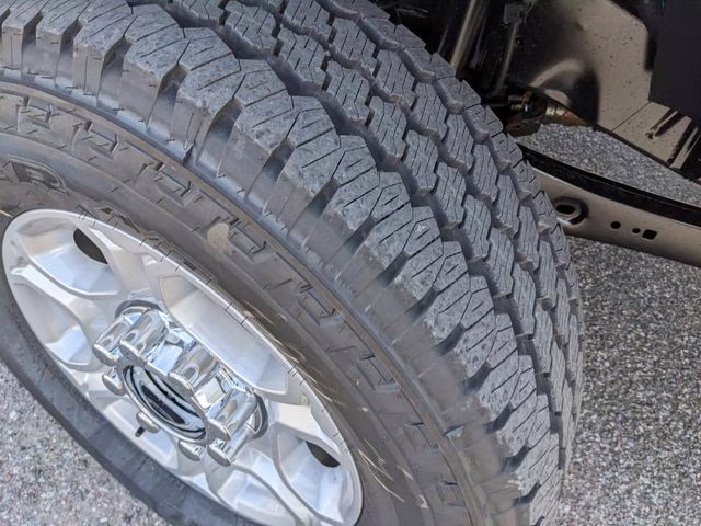 2026 Oxford White Ford Super Duty F-350 SRW XLT 4X4 Truck