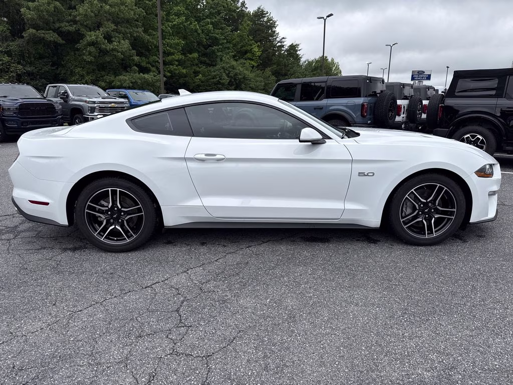 2021 Oxford White Ford Mustang GT RWD Coupe