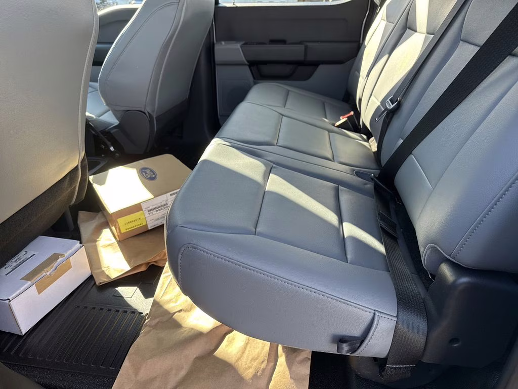 2026 Oxford White Ford Super Duty F-350 DRW XL 4X4 Chassis