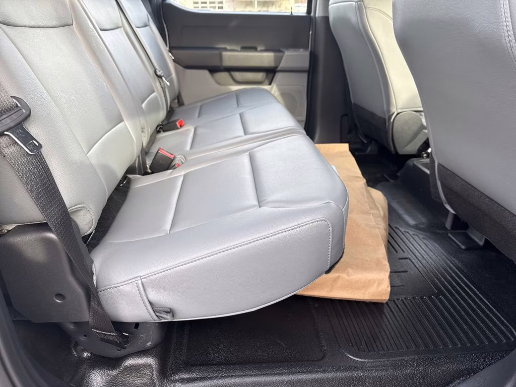 2026 Oxford White Ford Super Duty F-350 DRW XL 4X4 Chassis