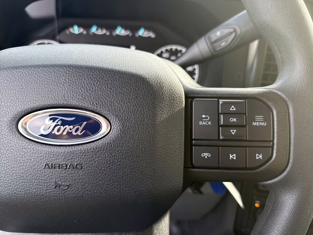 2026 Oxford White Ford Super Duty F-350 DRW XL 4X4 Chassis