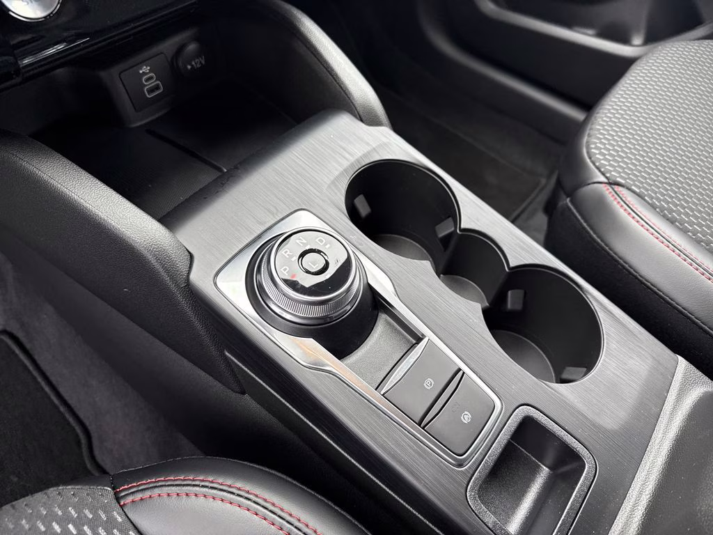 2026 White Metallic Ford Escape ST-Line FWD SUV