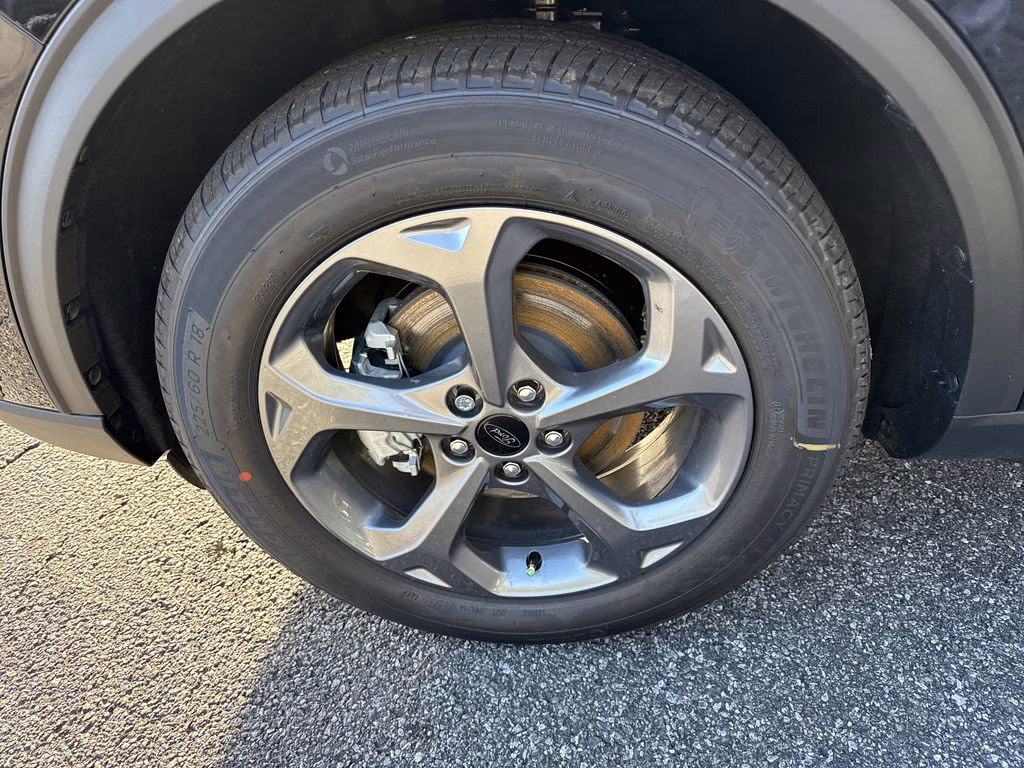 2026 Agate Black Metallic Ford Escape ST-Line FWD SUV